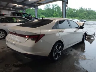 2023 Hyundai Elantra SEL with VIN 5NPLS4AG7PH100586, listed as a IAAI auction lot 42166088 with Not provided miles and . Bid and sale history available at DreamBid. Image 4.