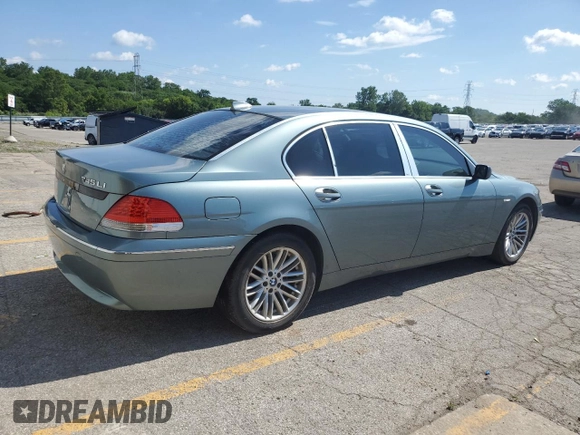 2004 BMW 7 Series 745Li with VIN WBAGN63414DS47413, listed as a Copart auction lot 62835195 with 118,457 mi miles and Clean title. Bid and sale history available at DreamBid. Image 3.