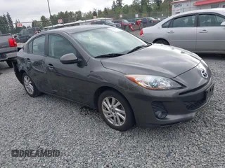 2013 Mazda 3 i Grand Touring z VIN JM1BL1W7XD1721971, wystawiony jako IAAI lot #42483019 z przebiegiem 138 993 mil mil oraz . Historia ofert i sprzedaży dostępna na DreamBid. Obrazek 1.