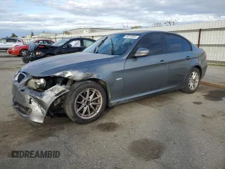 2010 BMW 3 Series 328i with VIN WBAPH5C55AA439604, listed as a Copart auction lot 44019955 with 199,236 mi miles and Salvage title. Bid and sale history available at DreamBid. Image 1.