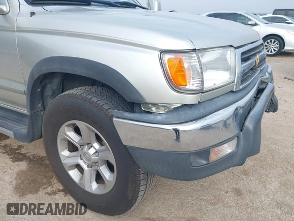 1999 Toyota 4Runner SR5 z VIN JT3GN86R1X0123115, wystawiony jako IAAI lot #41505478 z przebiegiem 173 141 mil mil oraz . Historia ofert i sprzedaży dostępna na DreamBid. Obrazek 6.