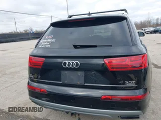 2017 Audi Q7 Premium Plus with VIN WA1LAAF7XHD008027, listed as a IAAI auction lot 41930270 with 128,713 mi miles. Bid and sale history available at carsss.com. Image 16.