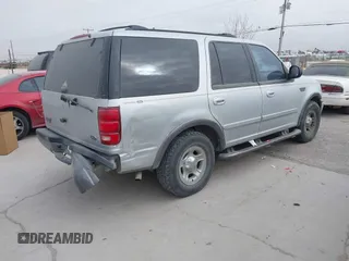2000 Ford Expedition XLT with VIN 1FMRU15L6YLA28461, listed as a IAAI auction lot 41385530 with 1 mi miles. Bid and sale history available at carsss.com. Image 4.