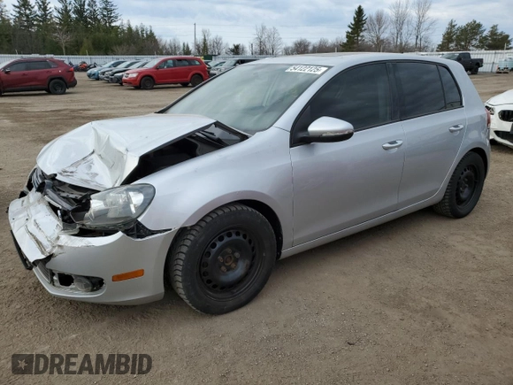 2013 Volkswagen Golf с VIN WVWDA7AJ3DW133630, выставлен на аукционе Copart как лот 54122125 с пробегом 102 563 миль миль и Списание • Salvage title. История ставок и продаж доступна на DreamBid. Изображение 1.