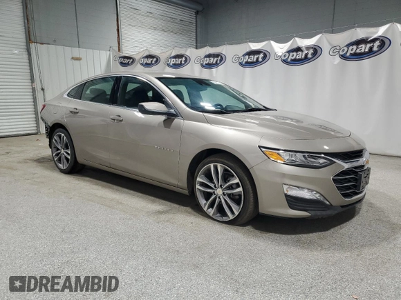 2024 Chevrolet Malibu LT with VIN 1G1ZE5ST3RF197276, listed as a Copart auction lot 52636465 with 25,041 mi miles and Salvage Title. Bid and sale history available at DreamBid. Image 4.