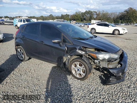 2015 Ford Fiesta SE z VIN 3FADP4EJ0FM108474, wystawiony jako Copart lot #78352184 z przebiegiem 160 583 mil mil oraz Szkoda całkowita • Salvage title. Historia ofert i sprzedaży dostępna na DreamBid. Obrazek 4.