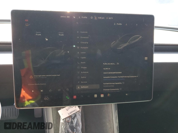 2024 Tesla Model 3 z VIN 5YJ3E1EA9RF820808, wystawiony jako Copart lot #51255605 z przebiegiem 12 216 mil mil oraz Szkody całkowita. Historia ofert i sprzedaży dostępna na DreamBid. Obrazek 9.
