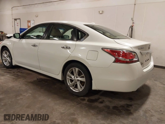 2015 Nissan Altima S with VIN 1N4AL3AP9FN310352, listed as a IAAI auction lot 41902234 with 60,132 mi miles and . Bid and sale history available at DreamBid. Image 3.