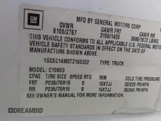 1996 Chevrolet Silverado 1500 with VIN 1GCEC14M5TZ100322, listed as a IAAI auction lot 41785244 with 181,476 mi miles and . Bid and sale history available at DreamBid. Image 9.
