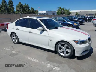 2006 BMW 3 Series 325i z VIN WBAVB17546NK38045, wystawiony jako IAAI lot #42311767 z przebiegiem 119 752 mil mil oraz . Historia ofert i sprzedaży dostępna na DreamBid. Obrazek 1.