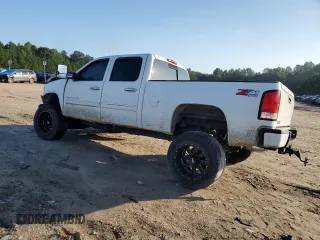 2013 GMC Sierra 3500HD SRW Denali z VIN 1GT426E86DF130266, wystawiony jako Copart lot #73859924 z przebiegiem 183 238 mil mil oraz Szkoda całkowita • Salvage title. Historia ofert i sprzedaży dostępna na DreamBid. Obrazek 2.