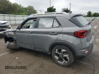 2022 Hyundai Venue SEL with VIN KMHRC8A36NU135985, listed as a Copart auction lot 58169645 with 28,547 mi miles and Salvage title. Bid and sale history available at DreamBid. Image 2.