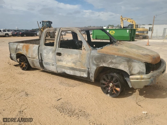 2006 Chevrolet Silverado 1500 LT3 with VIN 2GCEK19B061138497, listed as a Copart auction lot 69965644 with 0 mi miles and Salvage Title. Bid and sale history available at carsss.com. Image 4.