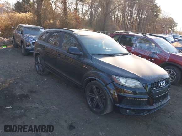 2014 Audi Q7 3.0T S line Prestige with VIN WA1DGAFE5ED013147, listed as a IAAI auction lot 41432296 with 121,861 mi miles. Bid and sale history available at carsss.com. Image 1.