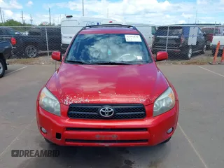 2007 Toyota RAV4 Sport z VIN JTMZD32VX75043585, wystawiony jako IAAI lot #42397838 z przebiegiem 126 256 mil mil oraz . Historia ofert i sprzedaży dostępna na DreamBid. Obrazek 6.