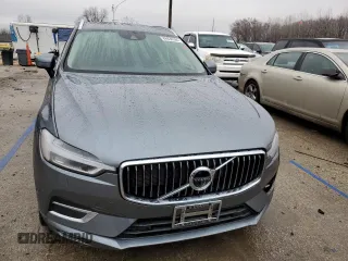 2018 Volvo XC60 Inscription with VIN LYVA22RL2JB109930, listed as a Copart auction lot 84830384 with 64,318 mi miles and Salvage Title. Bid and sale history available at DreamBid. Image 5.