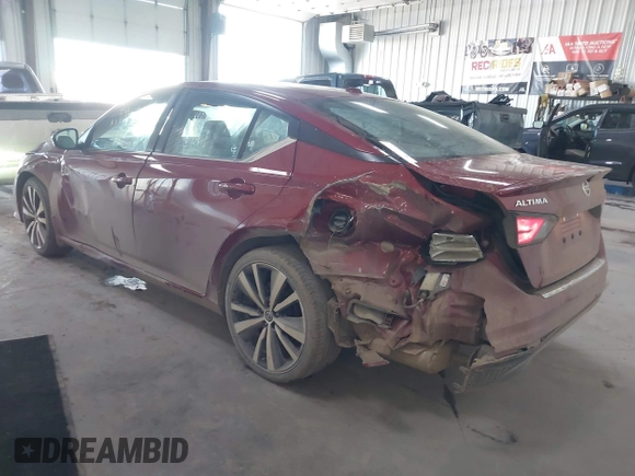2020 Nissan Altima 2.5 SR with VIN 1N4BL4CV3LC282500, listed as a IAAI auction lot 38950394 with 61,401 mi miles. Bid and sale history available at carsss.com. Image 3.