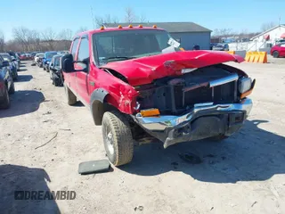1999 Ford Super Duty F-250 XL with VIN 1FTNW21S5XED28172, listed as a IAAI auction lot 41887957 with 233,990 mi miles. Bid and sale history available at carsss.com. Image 1.