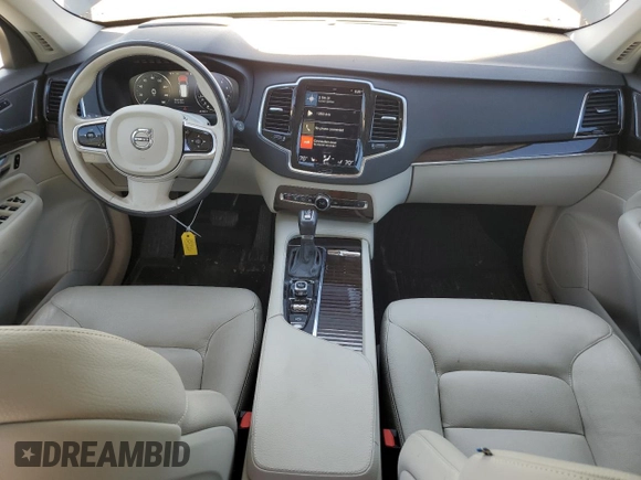 2016 Volvo XC90 T6 Momentum with VIN YV4A22PK0G1070827, listed as a Copart auction lot 56621275 with 70,575 mi miles and Salvage title. Bid and sale history available at DreamBid. Image 8.