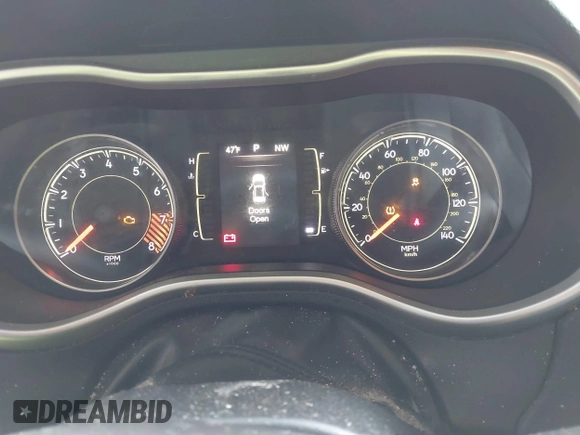 2014 Jeep Cherokee Latitude z VIN 1C4PJMCS7EW124660, wystawiony jako IAAI lot #42310356 z przebiegiem 322 480 mil mil oraz . Historia ofert i sprzedaży dostępna na DreamBid. Obrazek 7.