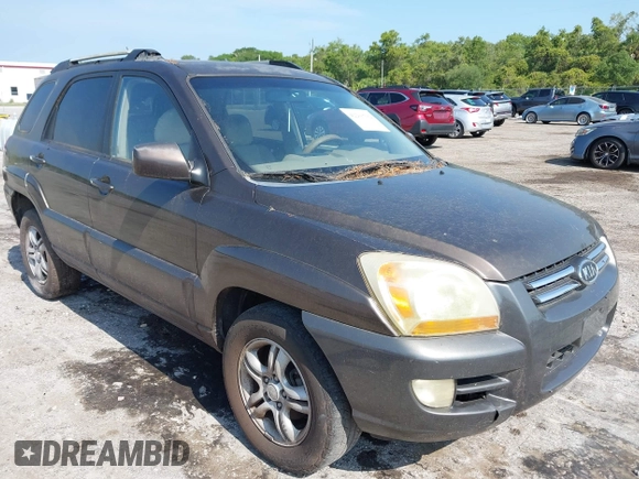 2005 Kia Sportage LX with VIN KNDJF723557133872, listed as a IAAI auction lot 42203702 with 181,132 mi miles and . Bid and sale history available at carsss.com. Image 1.