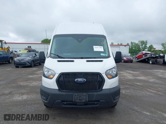 2022 Ford Transit Cargo with VIN 1FTBR3U85NKA64272, listed as a IAAI auction lot 42427708 with 62,043 mi miles and . Bid and sale history available at DreamBid. Image 13.