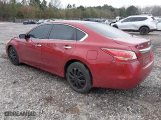 2014 Nissan Altima 2.5 S with VIN 1N4AL3AP2EN368365, listed as a IAAI auction lot 41866662 with 202,123 mi miles. Bid and sale history available at carsss.com. Image 3.