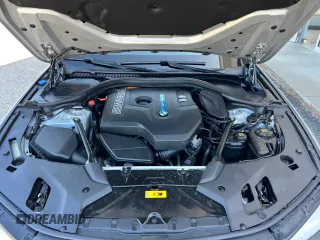 2018 BMW 5 Series 530e xDrive with VIN WBAJB1C59JB084298, listed as a Copart auction lot 55181065 with 120,907 mi miles and Clean Title. Bid and sale history available at DreamBid. Image 7.