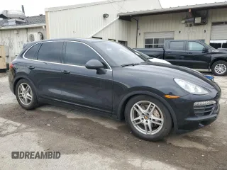 2014 Porsche Cayenne S z VIN WP1AB2A25ELA58233, wystawiony jako Copart lot #52733455 z przebiegiem 144 344 mil mil oraz Tytuł czysty. Historia ofert i sprzedaży dostępna na DreamBid. Obrazek 4.