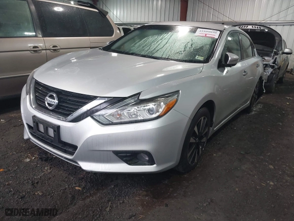 2018 Nissan Altima 2.5 SL with VIN 1N4AL3AP9JC177340, listed as a IAAI auction lot 41800890 with 120,439 mi miles. Bid and sale history available at carsss.com. Image 2.