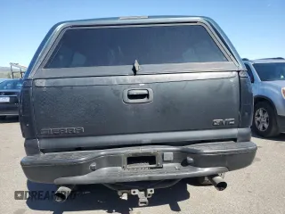 2003 GMC Sierra 1500HD SLT z VIN 1GTGK13U83F193383, wystawiony jako Copart lot #48501345 z przebiegiem 182 639 mil mil oraz Szkoda całkowita • Salvage title. Historia ofert i sprzedaży dostępna na DreamBid. Obrazek 6.