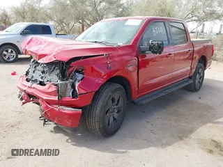 2023 Ford F-150 Lightning Pro z VIN 1FTVW1EL8PWG55060, wystawiony jako IAAI lot #41701864 z przebiegiem Nie podano mil oraz . Historia ofert i sprzedaży dostępna na DreamBid. Obrazek 2.