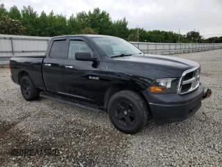 2010 Dodge 1500 SLT z VIN 1D7RB1GPXAS111175, wystawiony jako Copart lot #56393525 z przebiegiem 207 617 mil mil oraz Szkoda całkowita • Salvage title. Historia ofert i sprzedaży dostępna na DreamBid. Obrazek 4.