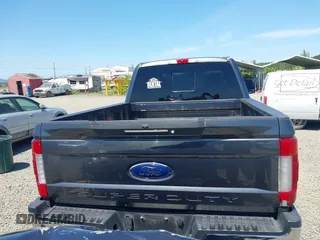 2018 Ford F-250 XL with VIN 1FT7W2BT7JEC42093, listed as a IAAI auction lot 42272840 with 111,220 mi miles and . Bid and sale history available at DreamBid. Image 17.