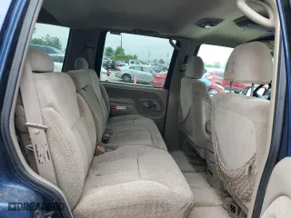 1998 Chevrolet Tahoe with VIN 1GNEK13R2WJ376001, listed as a Copart auction lot 66877074 with 267,012 mi miles and Clean Title. Bid and sale history available at carsss.com. Image 11.
