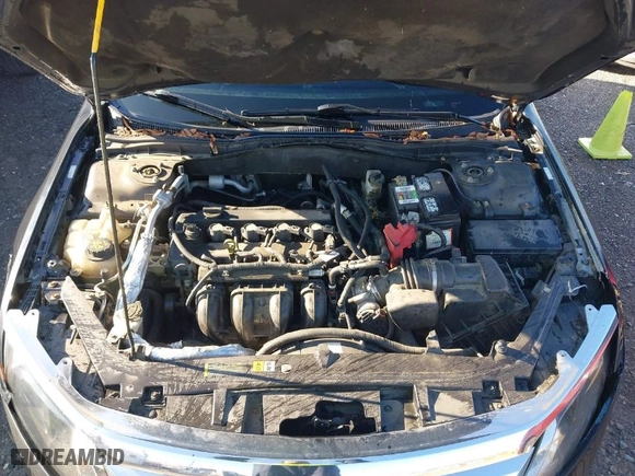 2011 Ford Fusion SE with VIN 3FAHP0HA4BR265217, listed as a IAAI auction lot 41819636 with 214,164 mi miles. Bid and sale history available at carsss.com. Image 10.