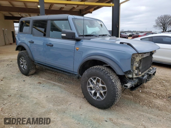 2023 Ford Bronco with VIN 1FMEE5DH6PLC15360, listed as a Copart auction lot 87738305 with 3,389 mi miles and Salvage Title. Bid and sale history available at DreamBid. Image 4.