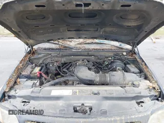 2003 Ford F-150 XLT with VIN 1FTRW076X3KC61967, listed as a IAAI auction lot 42016065 with 206,256 mi miles. Bid and sale history available at carsss.com. Image 10.
