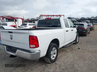 2018 Ram 1500 Tradesman с VIN 1C6RR6FGXJS341424, выставлен на аукционе IAAI как лот 41609821 с пробегом 86 894 миль миль и . История ставок и продаж доступна на DreamBid. Изображение 4.