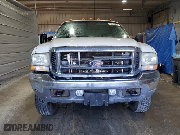 2003 Ford F-250 XL with VIN 1FTNX21L53EA55296, listed as a Copart auction lot 48673225 with 260,764 mi miles and Salvage title. Bid and sale history available at DreamBid. Image 5.