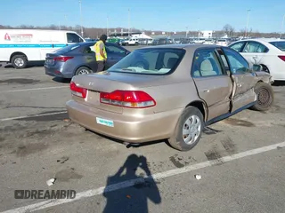 2001 Honda Accord LX z VIN 1HGCG16461A046180, wystawiony jako IAAI lot #41779920 z przebiegiem 73 040 mil mil oraz . Historia ofert i sprzedaży dostępna na DreamBid. Obrazek 4.