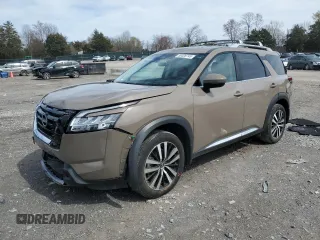 2024 Nissan Pathfinder Platinum z VIN 5N1DR3DG0RC209830, wystawiony jako Copart lot #50026745 z przebiegiem 41 227 mil mil oraz Czysty tytuł • Clean title. Historia ofert i sprzedaży dostępna na DreamBid. Obrazek 1.