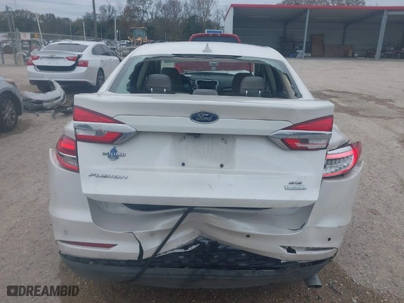 2019 Ford Fusion SE with VIN 3FA6P0HD4KR213491, listed as a IAAI auction lot 41360054 with 36,605 mi miles. Bid and sale history available at carsss.com. Image 6.