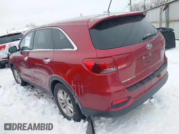 2019 Kia Sorento LX with VIN 5XYPGDA34KG540474, listed as a IAAI auction lot 41287803 with 109,674 mi miles. Bid and sale history available at carsss.com. Image 3.