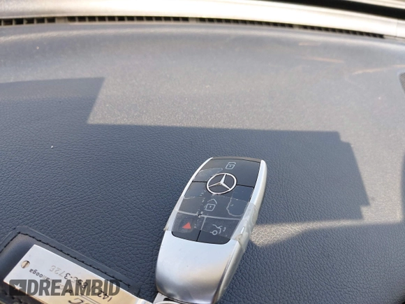 2020 Mercedes-Benz GLC 300 with VIN WDC0G8DB1LF721865, listed as a IAAI auction lot 41886603 with 79,200 mi miles and . Bid and sale history available at DreamBid. Image 11.