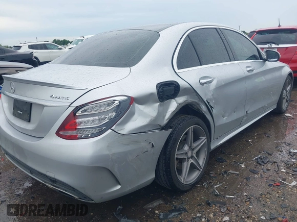 2016 Mercedes-Benz C 300 Luxury z VIN 55SWF4KBXGU177745, wystawiony jako IAAI lot #42483435 z przebiegiem 46 224 mil mil oraz . Historia ofert i sprzedaży dostępna na DreamBid. Obrazek 4.