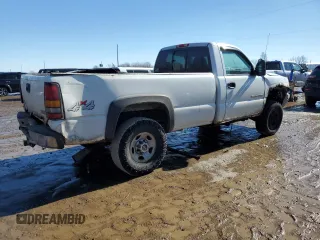 2007 GMC Sierra 2500HD Classic Work Truck with VIN 1GTHK24U47E194759, listed as a Copart auction lot 45700375 with 270,455 mi miles and Clean Title. Bid and sale history available at carsss.com. Image 3.