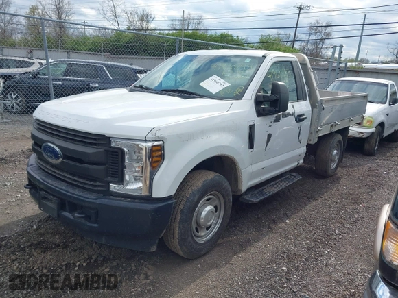 2019 Ford Super Duty F-250 SRW XL with VIN 1FDBF2A67KED43119, listed as a IAAI auction lot 41960793 with 78,028 mi miles. Bid and sale history available at carsss.com. Image 17.