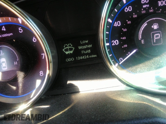 2011 Hyundai Sonata Limited with VIN 5NPEC4AC2BH195425, listed as a IAAI auction lot 41860399 with 124,424 mi miles and . Bid and sale history available at DreamBid. Image 7.