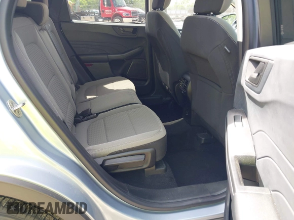 2022 Ford Escape SE z VIN 1FMCU0G68NUB64197, wystawiony jako IAAI lot #42279268 z przebiegiem 10 579 mil mil oraz . Historia ofert i sprzedaży dostępna na DreamBid. Obrazek 8.